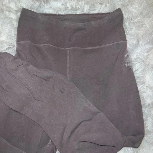 Lululemon Inner Glow Tight 28" Washed Half Moon size 6 - Picture 1 of 6